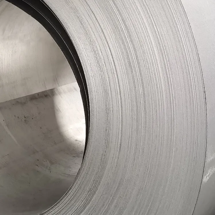 Horganyzott acél cink bevont acél tekercs rendszeres lökésben