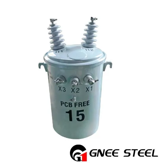 Pólusra szerelt elosztó transzformátor